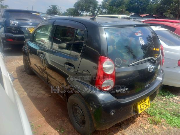 Toyota Passo 2012 Black