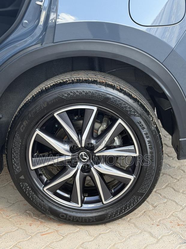 Mazda CX-5 2020 Gray