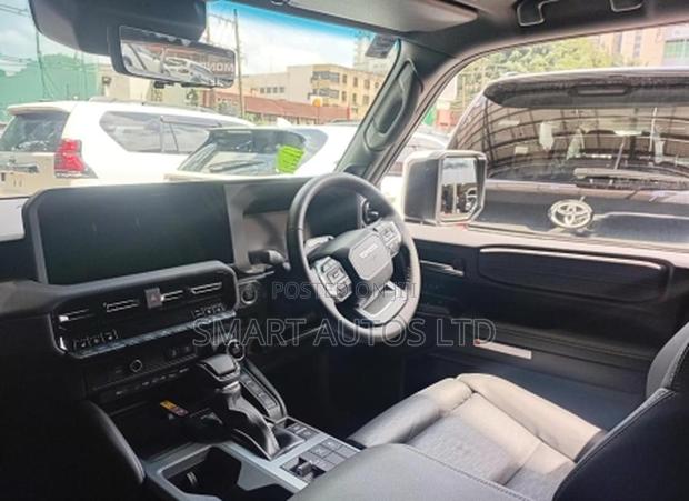 New Toyota Land Cruiser LC250 2025 White