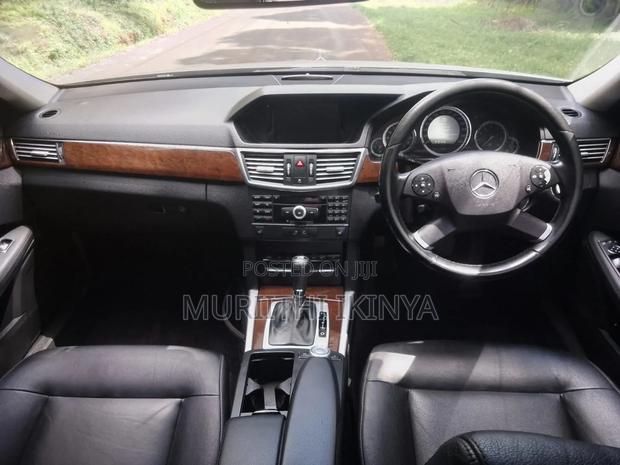 Mercedes-Benz E250 2009 Silver