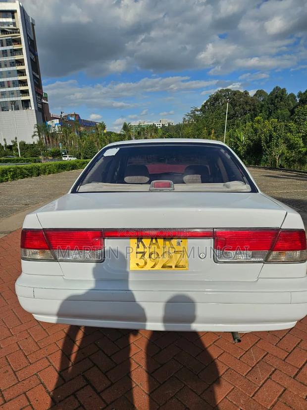 Nissan FB15 2002 White