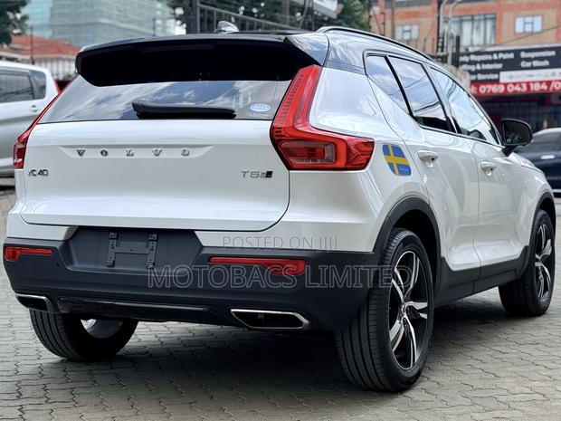 Volvo XC40 T5 Petrol AWD 2019 White