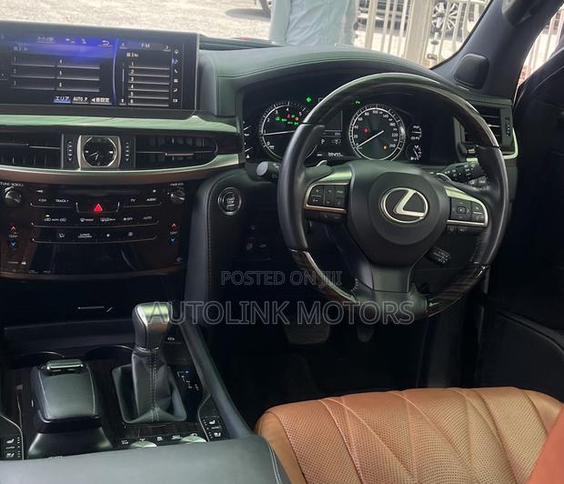 Lexus LX 570 AWD 2019 Black