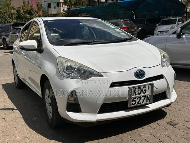 Toyota Aqua 2014 White