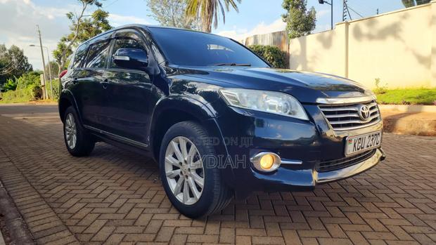 Toyota Vanguard 2012 Black