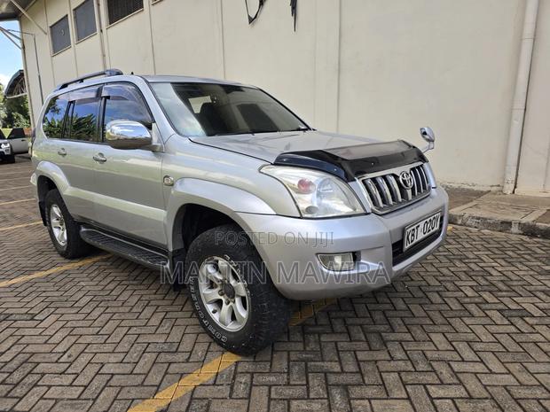 Toyota Land Cruiser Prado 2006 Silver