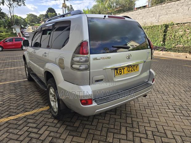 Toyota Land Cruiser Prado 2006 Silver