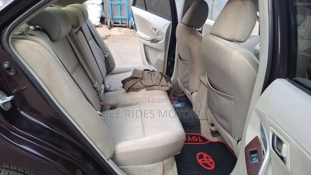 Toyota Premio 2011 Burgundy