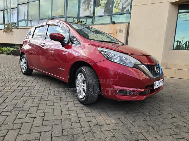 Nissan Note 1.2 Hybrid 2018 Red