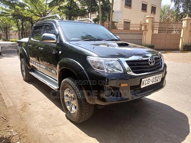 Toyota Hilux 2009 Black
