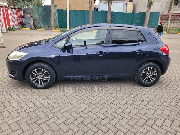 Toyota Auris 2009 Blue