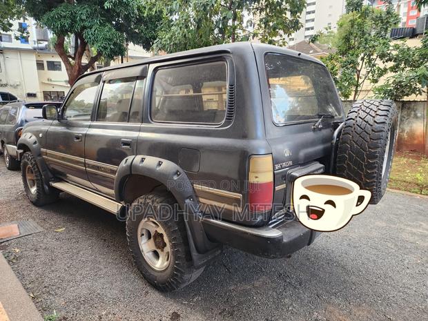 Toyota Land Cruiser 1995 Blue