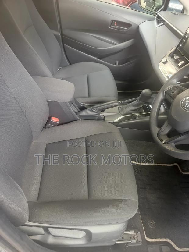 Toyota Corolla Hatchback 2019 Gray
