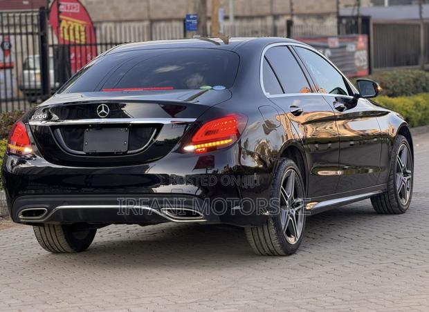 Mercedes-Benz C200 2019 Black