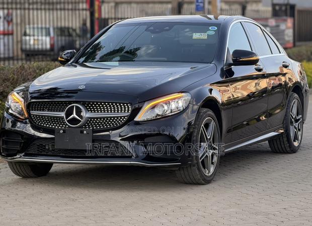 Mercedes-Benz C200 2019 Black