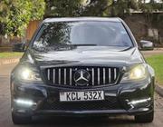 Mercedes-Benz C200 2010 Black for sale