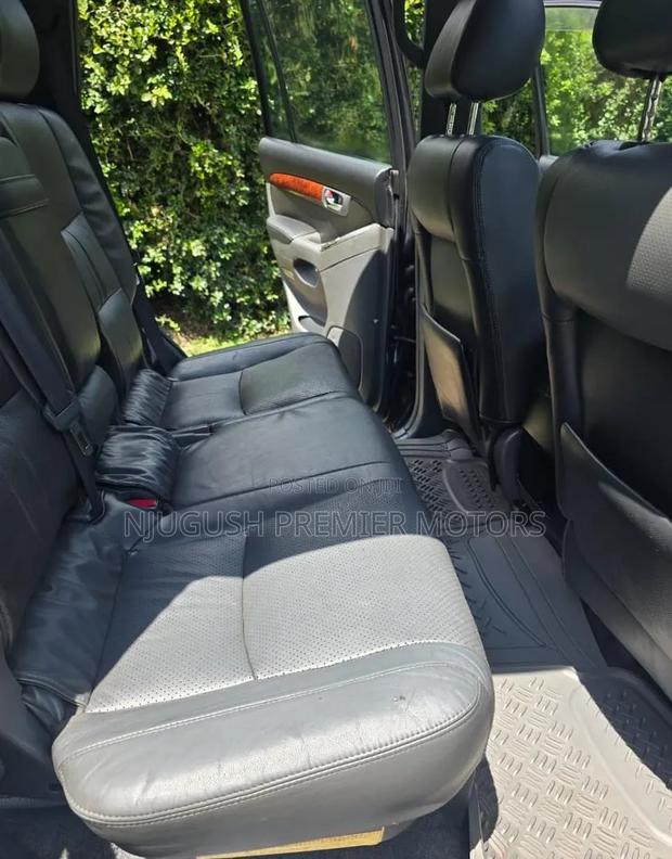 Toyota Land Cruiser Prado 2006 Gray