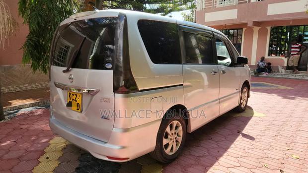 Nissan Serena 2014 Gray