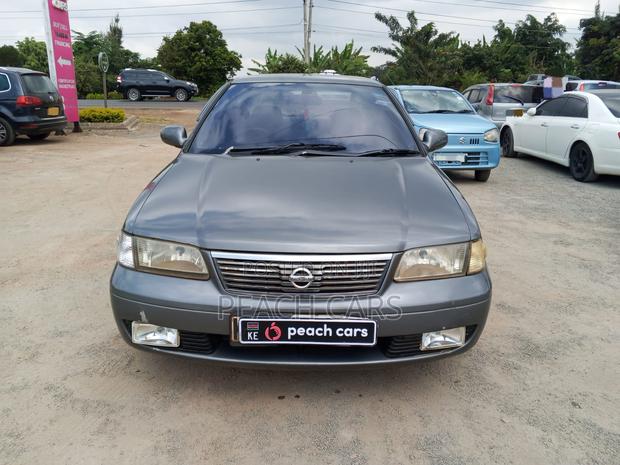 Nissan Sunny 2003 Silver
