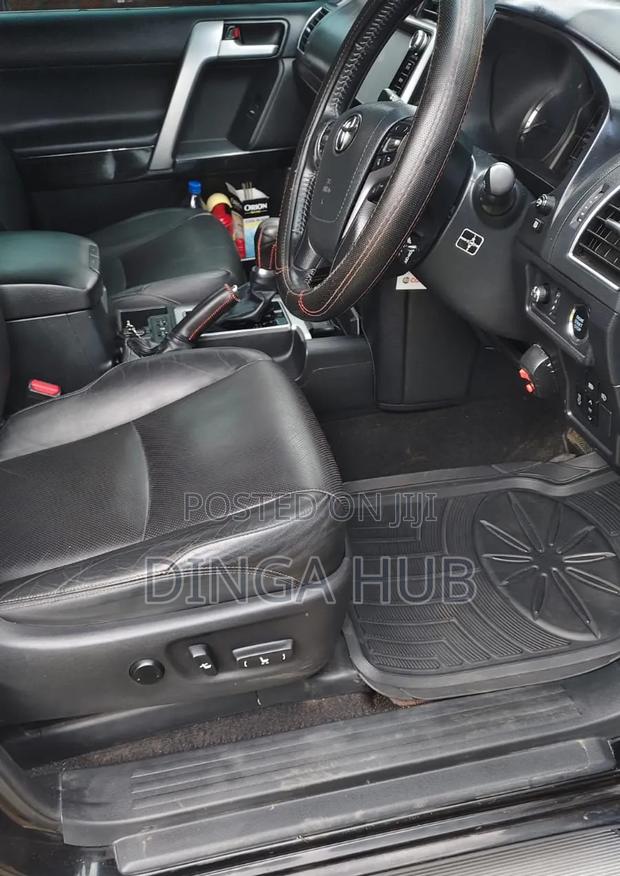 Toyota Land Cruiser Prado 2018 Black
