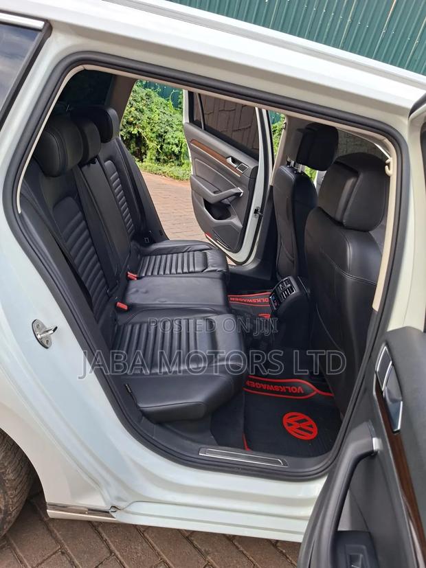 Volkswagen Passat 2017 White