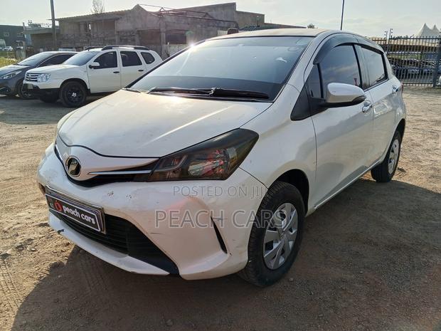 Toyota Vitz 2015 White