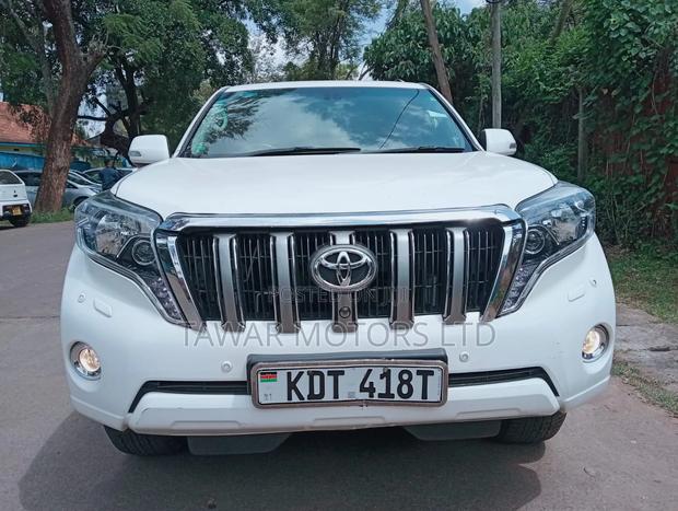Toyota Land Cruiser Prado 2010 White