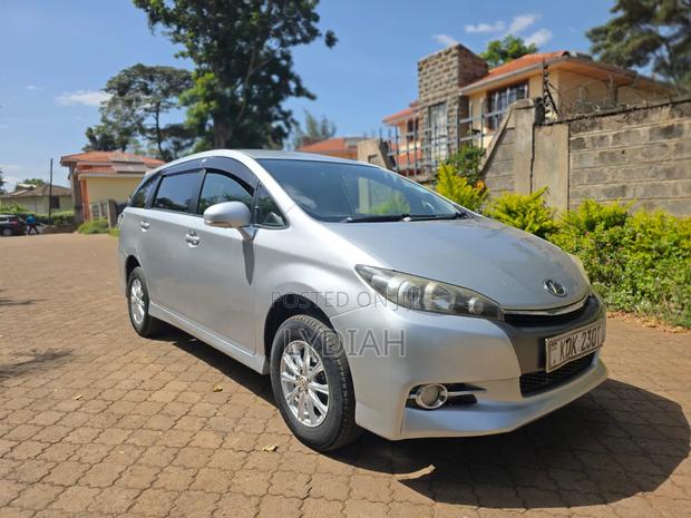 Toyota Wish 2015 Silver