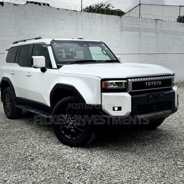 Toyota Land Cruiser Prado 2.7 2023 White