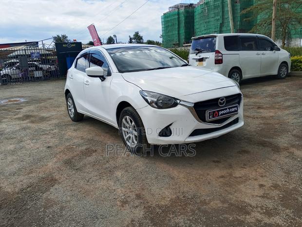 Mazda Demio 2015 Off white