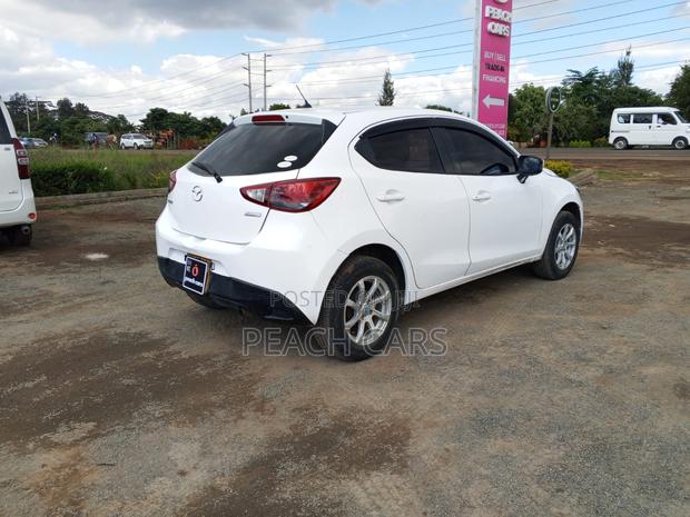Mazda Demio 2015 Off white