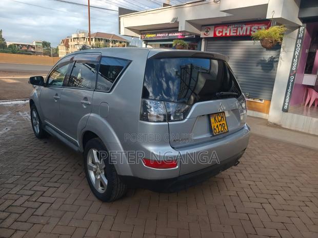 Mitsubishi Outlander 2009 Silver