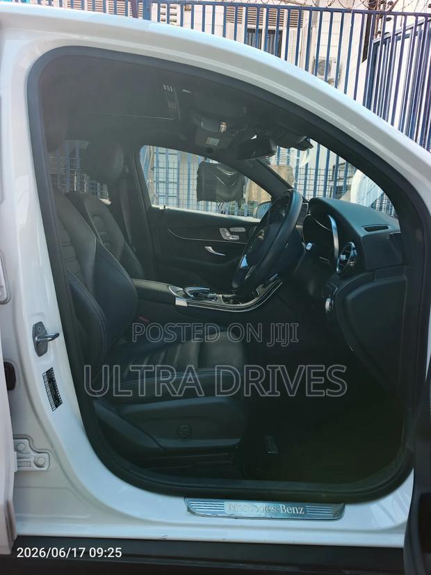 Mercedes-Benz GLC-Class 2019 White