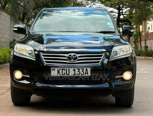 Toyota Vanguard 2012 Black