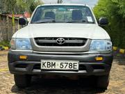 Toyota Hilux 2003 White for sale