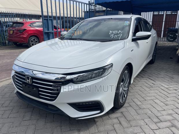 Honda Insight Touring 2019 White