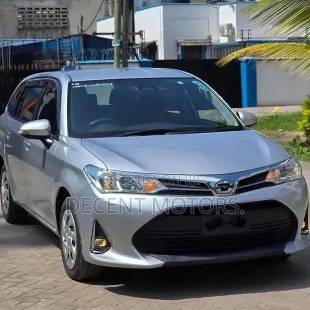 Toyota Corolla Fielder 2020 Silver
