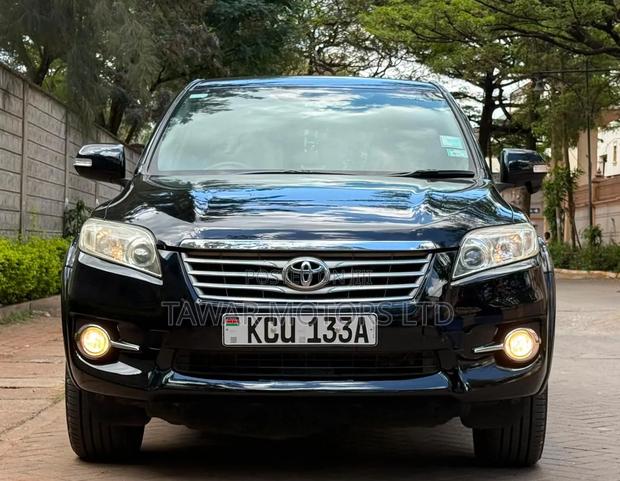 Toyota Vanguard 2012 Black