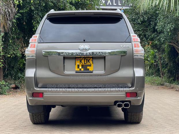 Toyota Land Cruiser Prado 2.8 D-4D 2016 Gold