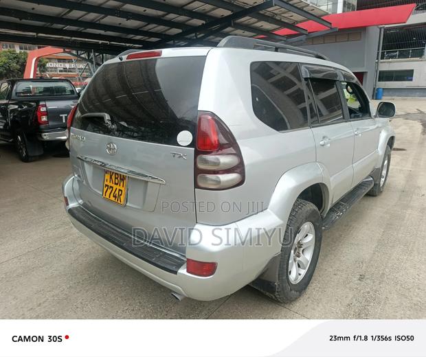 Toyota Land Cruiser Prado 2005 Silver