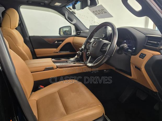 Lexus NX 2022 Black