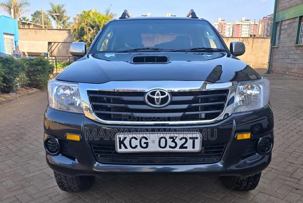 Toyota Hilux 2009 Black