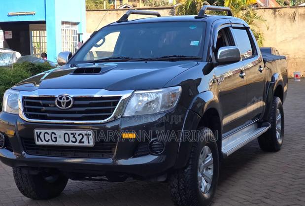 Toyota Hilux 2009 Black
