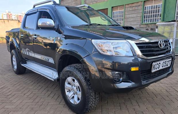 Toyota Hilux 2009 Black