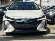 Toyota Prius 2019 White for sale