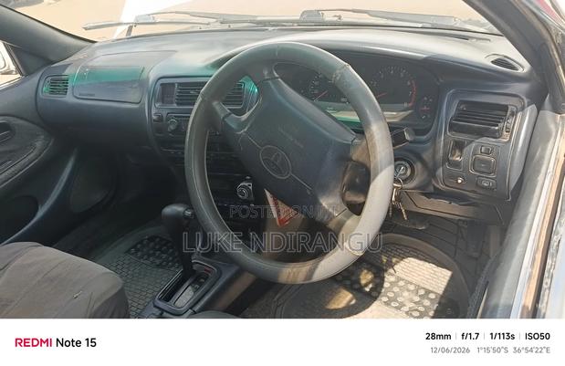 Toyota Corolla 2001 White