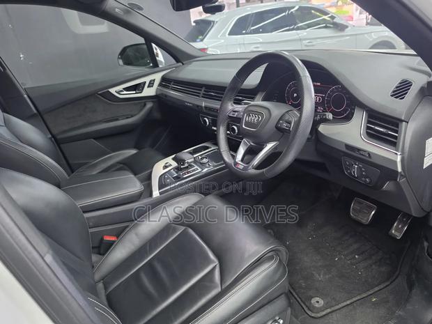 Audi Q7 2019 White