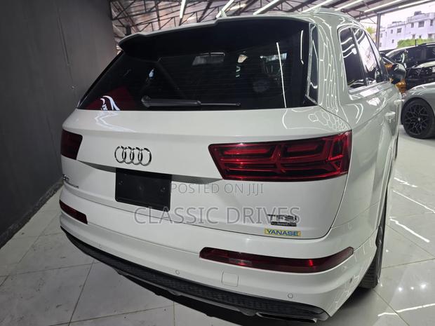 Audi Q7 2019 White