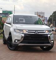 Mitsubishi Outlander 2.0 PHEV AWD 2018 White for sale