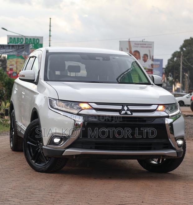 Mitsubishi Outlander 2.0 PHEV AWD 2018 White
